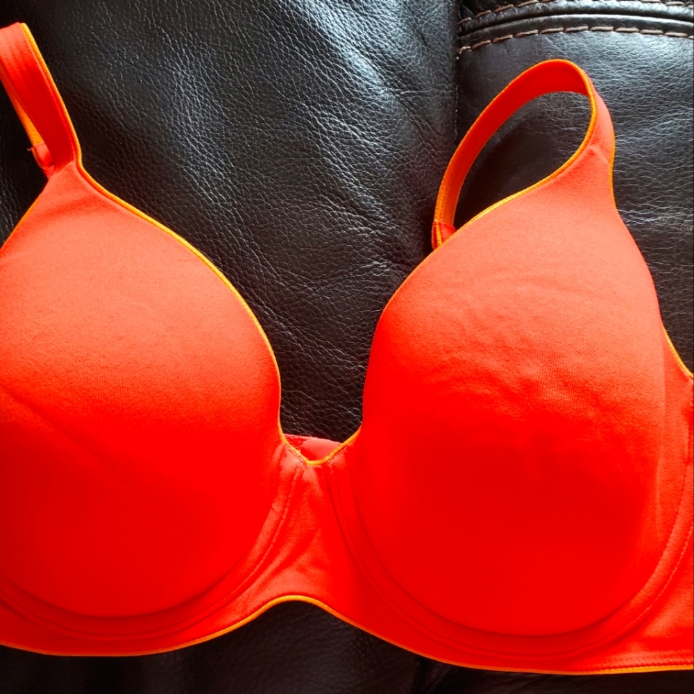 Victoria Secret full coverage lined bra